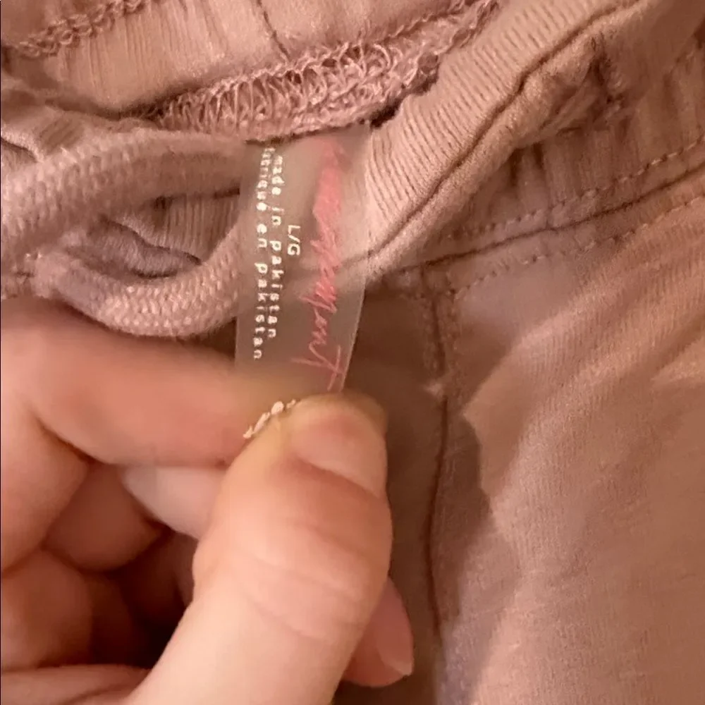 Free People‎ movement dusty rose colored joggers with ankle zip and drawstring - Picture 12 of 13